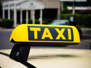 Šumperský taxík pro seniory začne jezdit od 6. ledna. Jízdné bude 30 korun na osobu