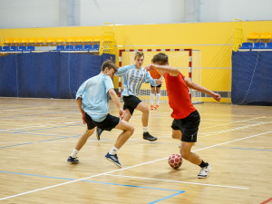 Během víkendu probíhá tradiční fotbalový turnaj Winter- Cup, tentokrát v olomoucké Čajkaréně