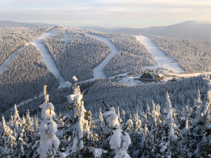 V Jeseníkách začal jezdit skibus na Červenohorské sedlo