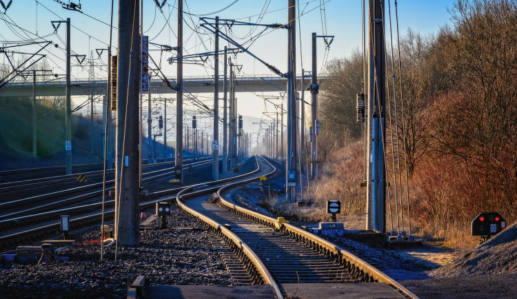 Z důvodu výluky na trati mezi Olomoucí a Šternberkem bude jezdit náhradní autobusová doprava