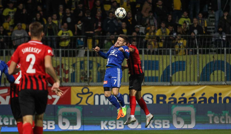 Fotbalová Sigma Olomouc vykázala ztrátu přes dva miliony, měla i nižší tržby