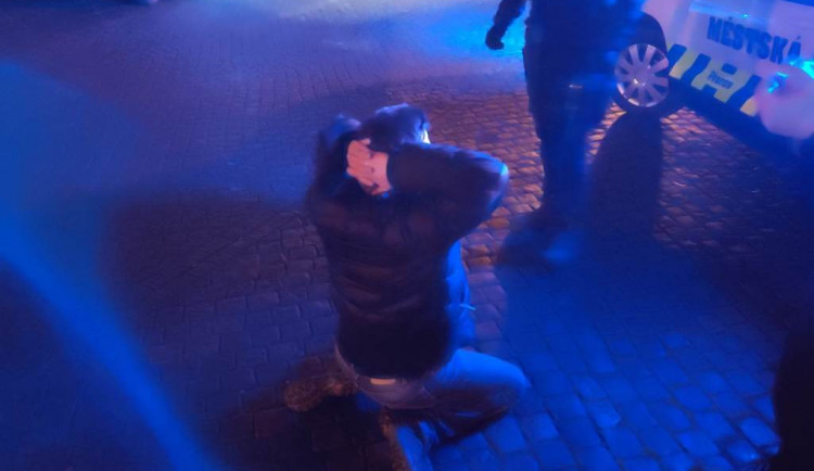 Strážníci řešili o víkendu v centru města hned několik rvaček