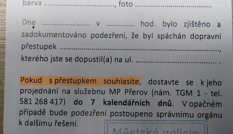 Co dělat, pokud najdete výzvu za stěračem svého auta? Radí Miroslav Komínek
