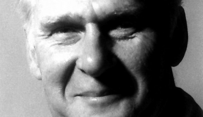 Připomínáme 100. výročí narození sochaře Josefa Stárka - autora sousoší na Teoretických ústavech LF UP