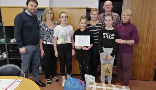 Na rodinu z Mostkovic se skládala škola v Prostějově. Vybrala 20 tisíc korun