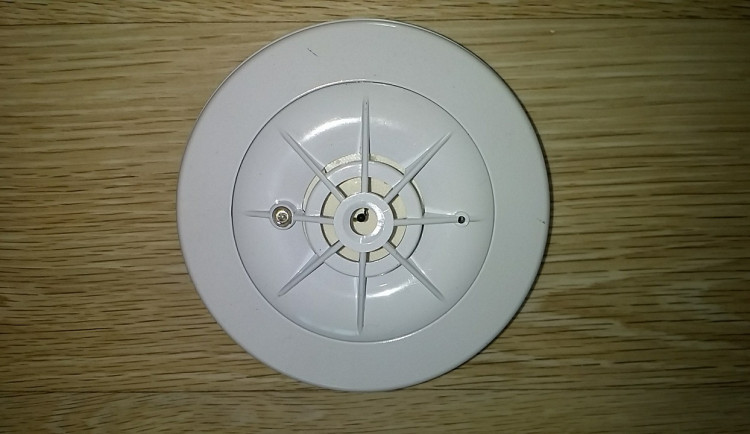 Kraj podstupuje kroky k zajištění větší bezpečnosti občanů, rozdává požární hlásiče