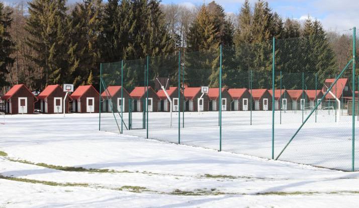 Kdo nestihl tábor v dětství, může se zúčastnit jako senior. Letní tábor v Čekyni má místo pro sto z nich