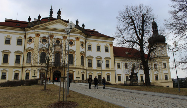 Další nemocnice v Olomouckém kraji rozhodly o zákazu návštěv