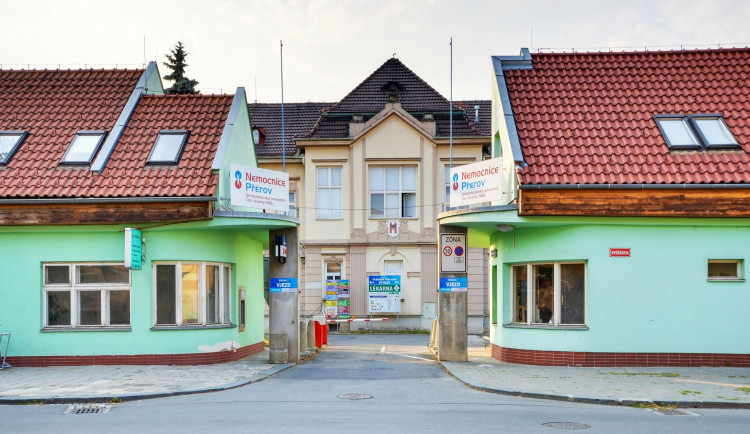 Přerovská nemocnice obhájila pracoviště původně německé metody bazální stimulace. Připravuje také výukové centrum
