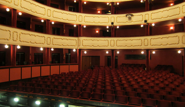 Moravské divadlo uvede inscenaci operety Cornevillské zvonky