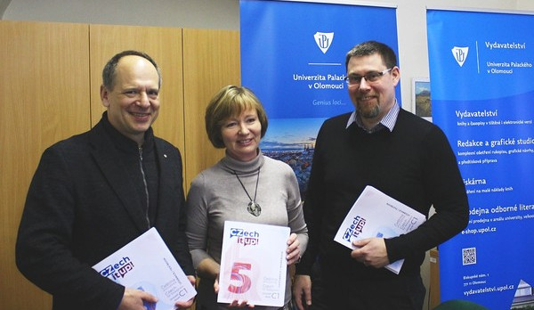 Pětidílnou sérii učebnic češtiny pro cizince z Univerzity Palackého testují cizinci