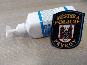 Městská policie Přerov má problém sehnat dezinfekci. Na vině je panika z koronaviru