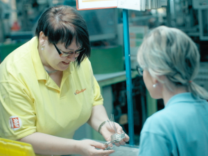 Šternberský Robertshaw myslí na budoucnost svých zaměstnanců, každý měsíc jim štědře přidá na důchod