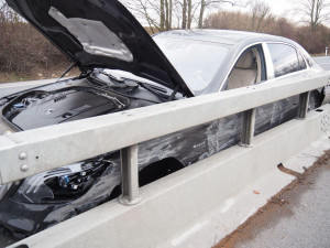 Policie hledá svědky dopravní nehody. Auto bouralo na D35 mezi Olomoucí a Mohelnicí