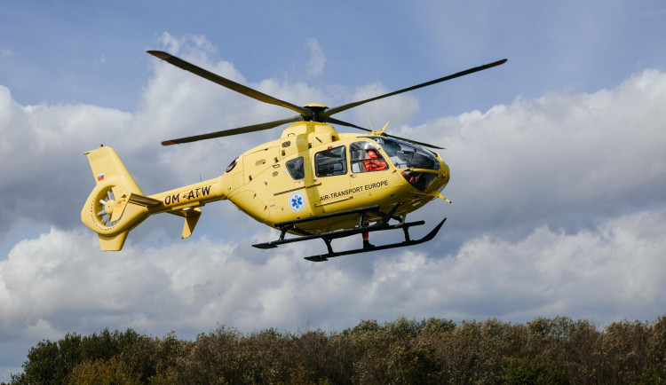 Leteckou záchrannou službu v kraji bude nadále zajišťovat společnost ATE