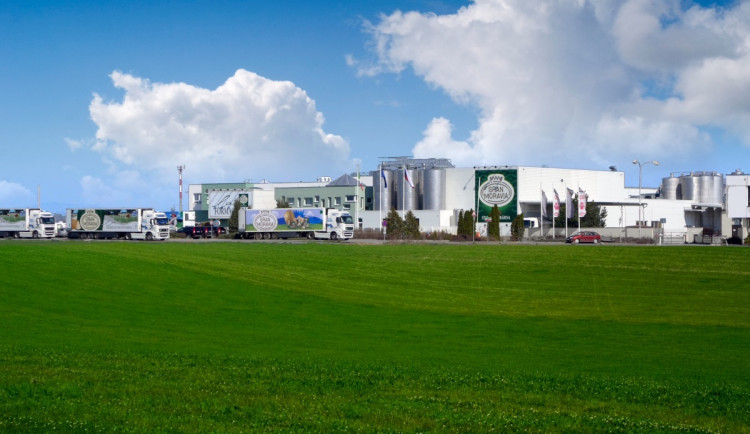 Sýrárna Brazzale v uzavřené Litovli funguje bez omezení