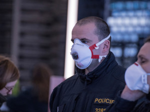 V Olomouckém kraji je šest nakažených policistů, další stovka je v karanténě