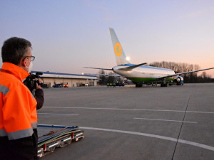 Olomouc si zajistila respirátory a ústenky. Dnes začala jejich distribuce potřebným