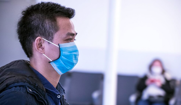 V Česku už zemřelo přes sto lidí na koronavirus, v kraji je nakažených 496 lidí