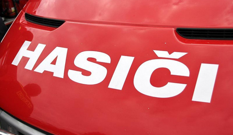 Testery na koronavirus vydávají sociálním zařízením hasiči, rozhodlo tak krajské vedení