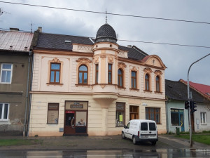 Olomoucká prodejna Family Barf byla vykradena, nyní žádá o pomoc