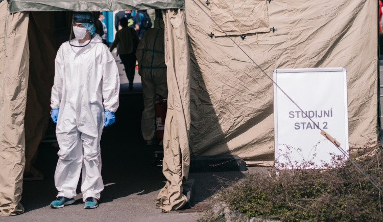 V Olomouci se za první dva dny otestoval dvojnásobek zájemců, než jich bylo přihlášeno přes systém