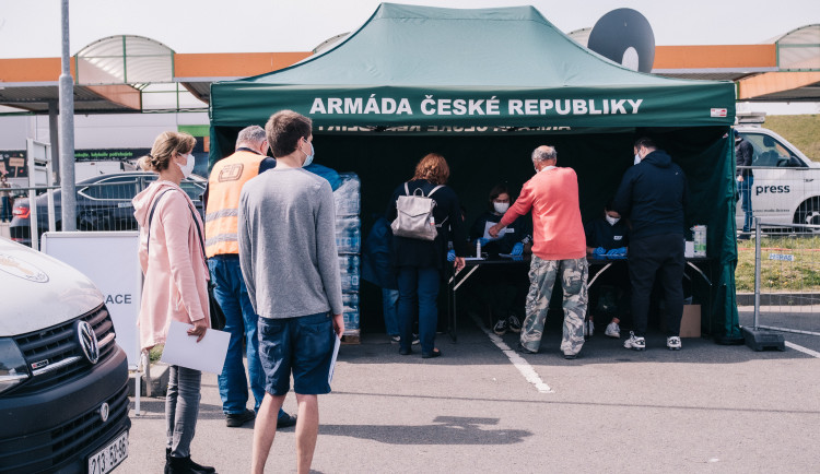 O testování v Olomouckém kraji má největší zájem střední generace