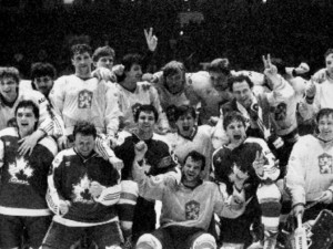 VIDEO: Před 35 lety zvítězilo Československo na MS v hokeji v Praze