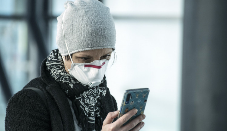 Průzkum: Epidemii v ČR na svém rozpočtu nepocítila polovina lidí