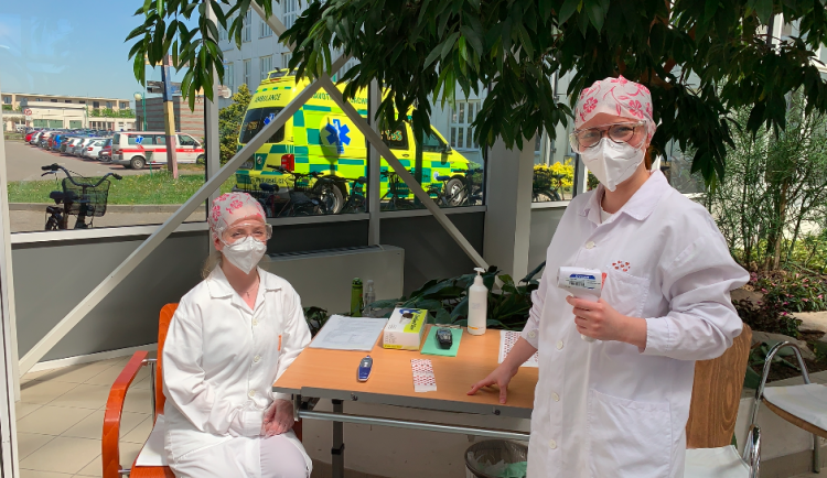 Medička pomáhala v prostějovské nemocnici v první linii. Obrovská zkušenost, říká dobrovolnice