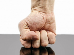 Rumun si chtěl v Olomouci půjčit peníze od krajana. Nakonec ho napadl a okradl