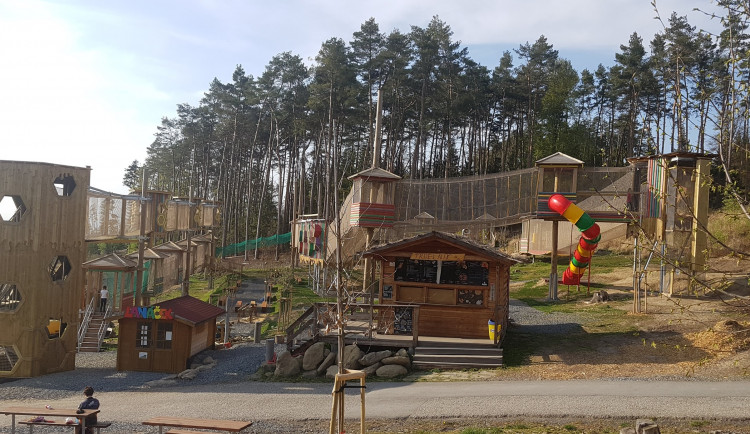 V olomoucké zoo obnovili lanové centrum Lanáček