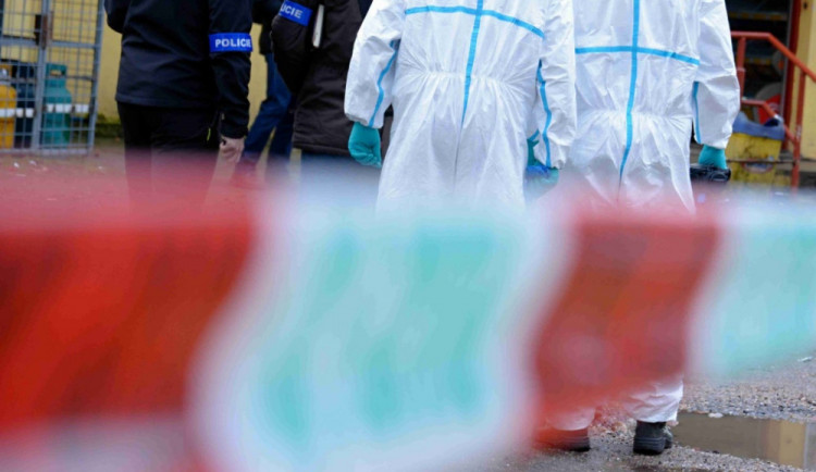 Soud uložil muži trest za brutální vraždu kamaráda na faře v Chudobíně sedmnáct a půl let za mřížemi