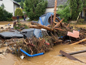Při povodních zemřela žena ze Šumvaldu. Další oběť z Oskavy se pohřešuje