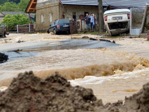 Je to jako apokalypsa, říkají obyvatelé Břevence, který zatopila přívalová voda