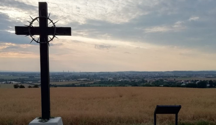 Od pozapomenutého masakru spáchaného československými vojáky uběhlo sedmdesát pět let