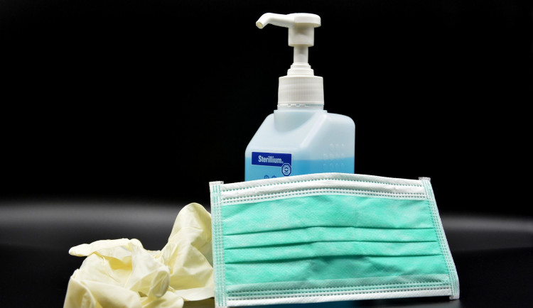 Olomouckou radnici stála pandemie 34 milionů korun. Firmě bývalého zastupitele za ANO šla více než polovina peněz