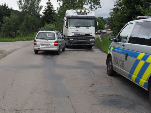 Nedával pozor na řízení, během chvilky nepozornosti došlo ke srážce