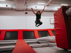 Trampolínové centrum v Olympii mění název na Jump Academy, láká na skupinové lekce i skvělé akce