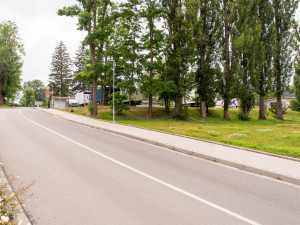 Olomoucká fakultní nemocnice vybudovala chodníky za čtyři miliony korun