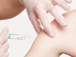 Vakcína proti chřipce bude dostupná asi pro desetinu lidí