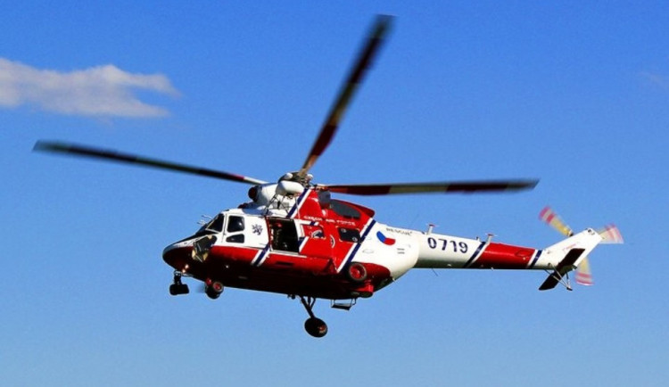 V Jeseníkách se těžce zranil při jízdě na kole čtrnáctiletý chlapec. Zasahovat musel vrtulník