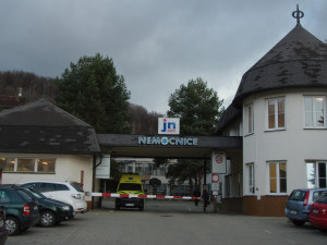 Chirurgická pohotovost v Jeseníku má o prázdninách více pacientů