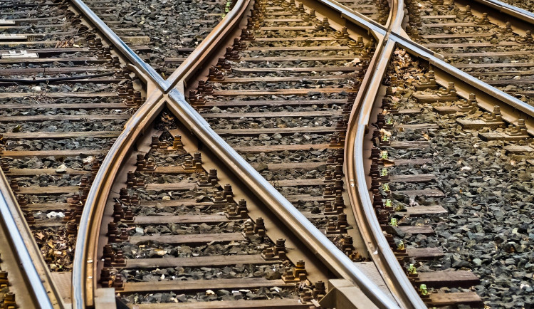 Na trati z Prostějova do Nezamyslic tři týdny nepojedou vlaky, nahradí je autobusy