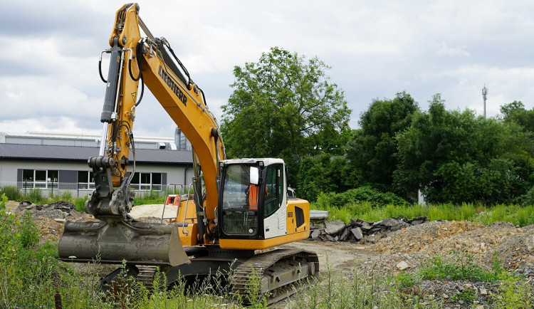 Nové záchytné parkoviště se stovkou míst vyroste u zábřežského nádraží