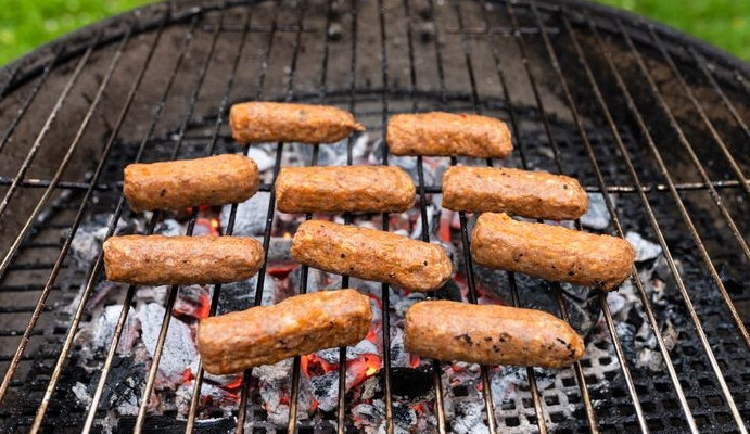 Test grilovacích tyčinek. Ne všechny uvádí pravdivé údaje na etiketách