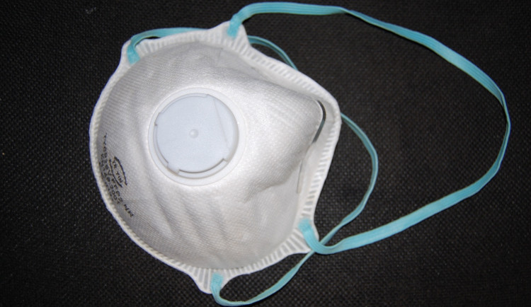 Zájem o respirátory a roušky z nanovláken v posledním týdnu opět vzrostl