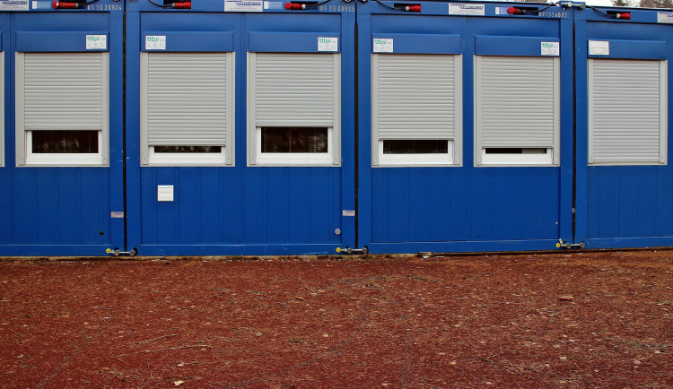 Neznámý zloděj vykradl stavební kontejner v Olomouci na Bělidlech. Odnesl si nářadí za téměř 60 tisíc