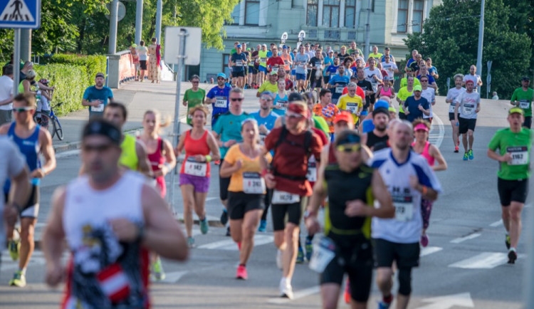 RunCzech přijíždí do Olomouce s letní výzvou Česko běží dál