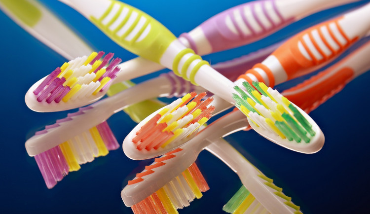 Velká kartáčková loupež. Žena si jich z drogerie v Hodolanech odnesla téměř čtyřicet